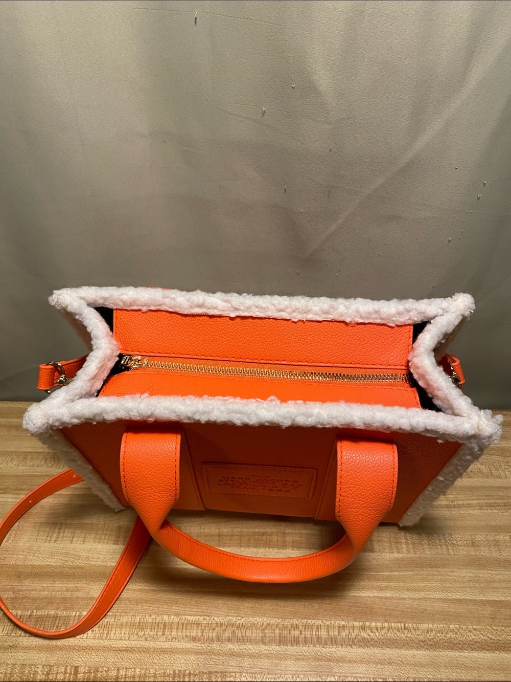 Marc Jacobs The Tote Bag “Teddy Trim Orange - Picture 10 of 15